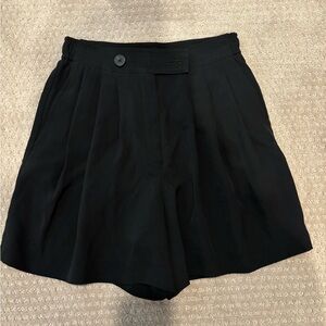 Aritzia Babaton Black Women's Shorts size 2